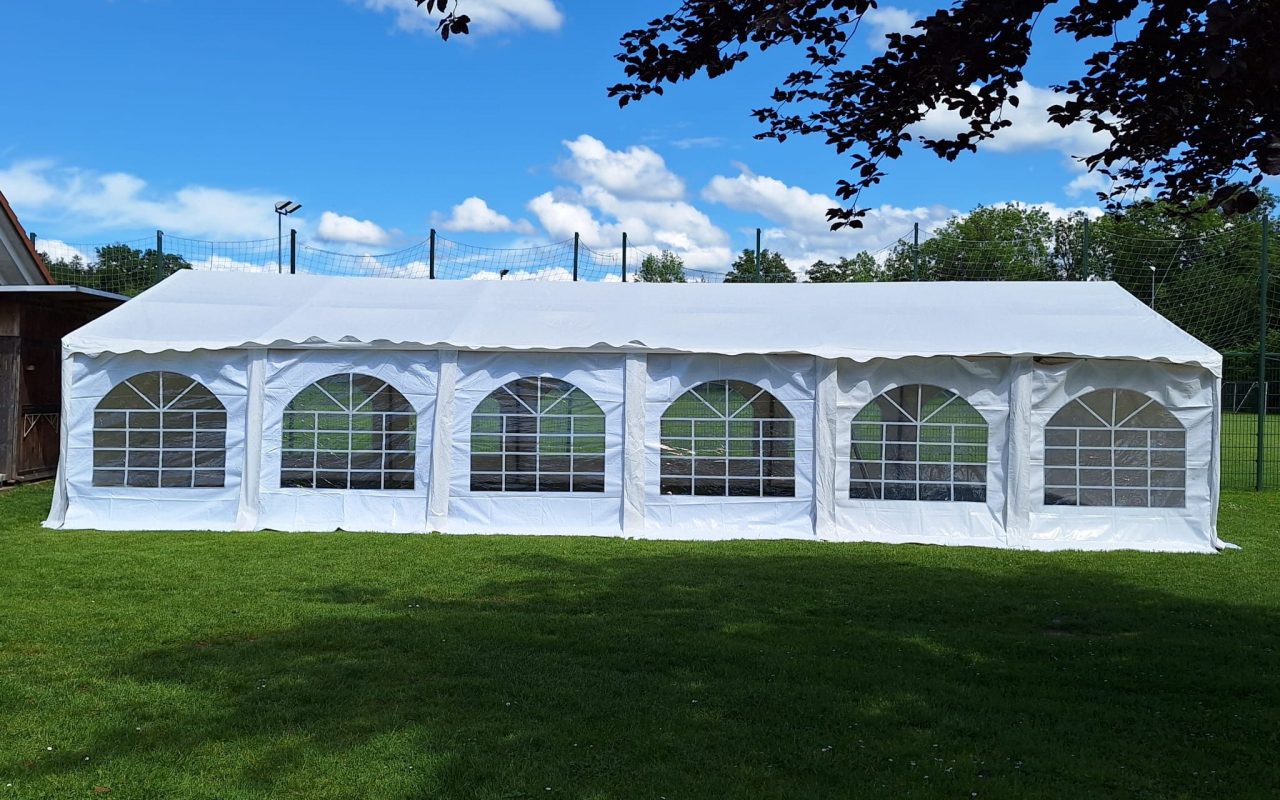 Festzelt 6x12 Außenansicht